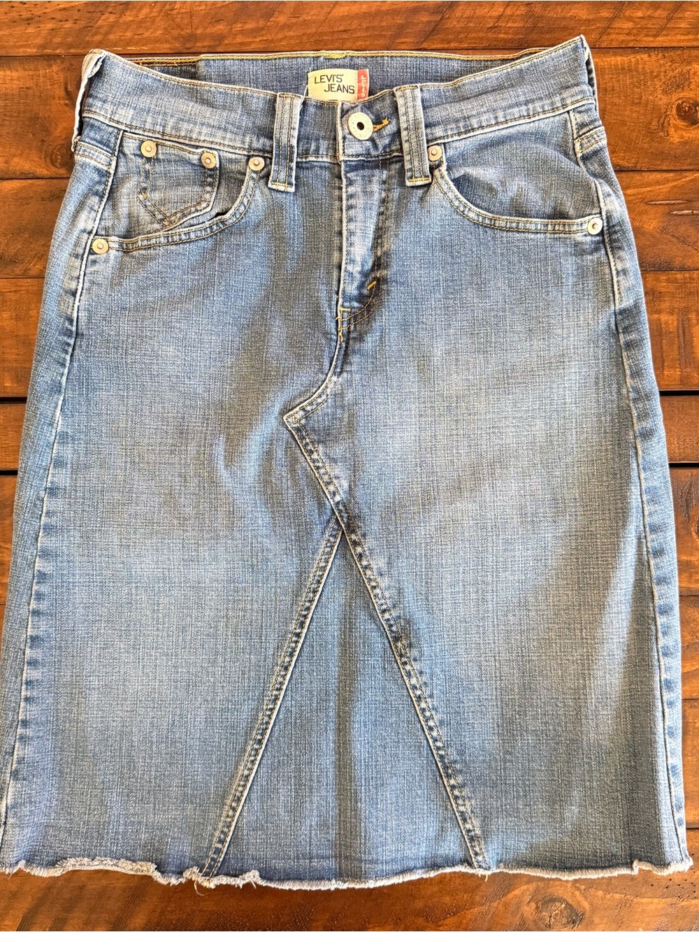 Y2K Levi’s Midi Denim Skirt, Women’s Size 6